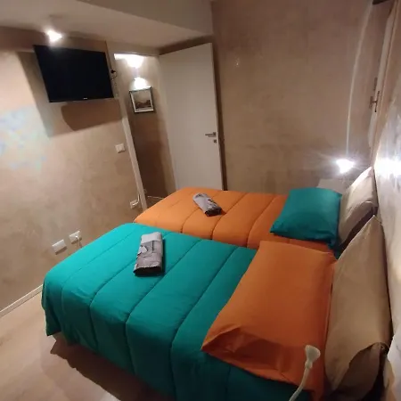 Ca Lirica Apartament *