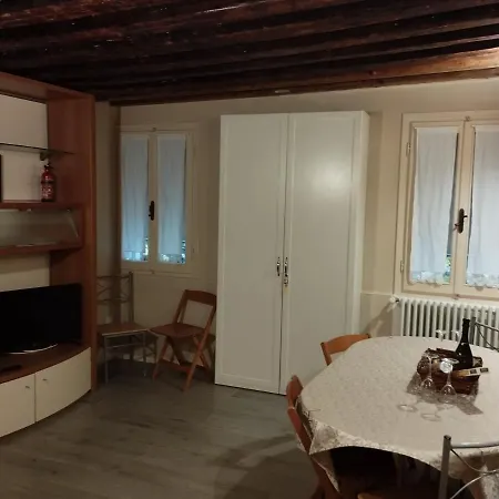 Ca Lirica Appartement *