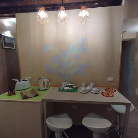 Ca Lirica Appartement *